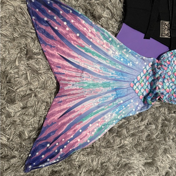 Sun Tails Keiki Monofin Mermaid Tail For Child Size Medium - Picture 5 of 7